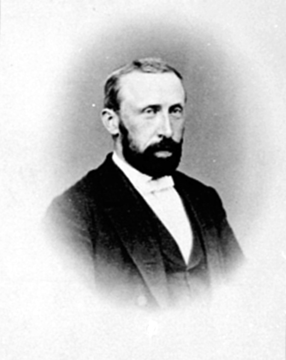 Anno Domkirkeodden, PORTRETT: SEMINARLÆRER OLUF SAXE, DØD 10/05-1888OF 8836. Stortingsmann fra 1879-1888. Sokneprest i Vang 1888.