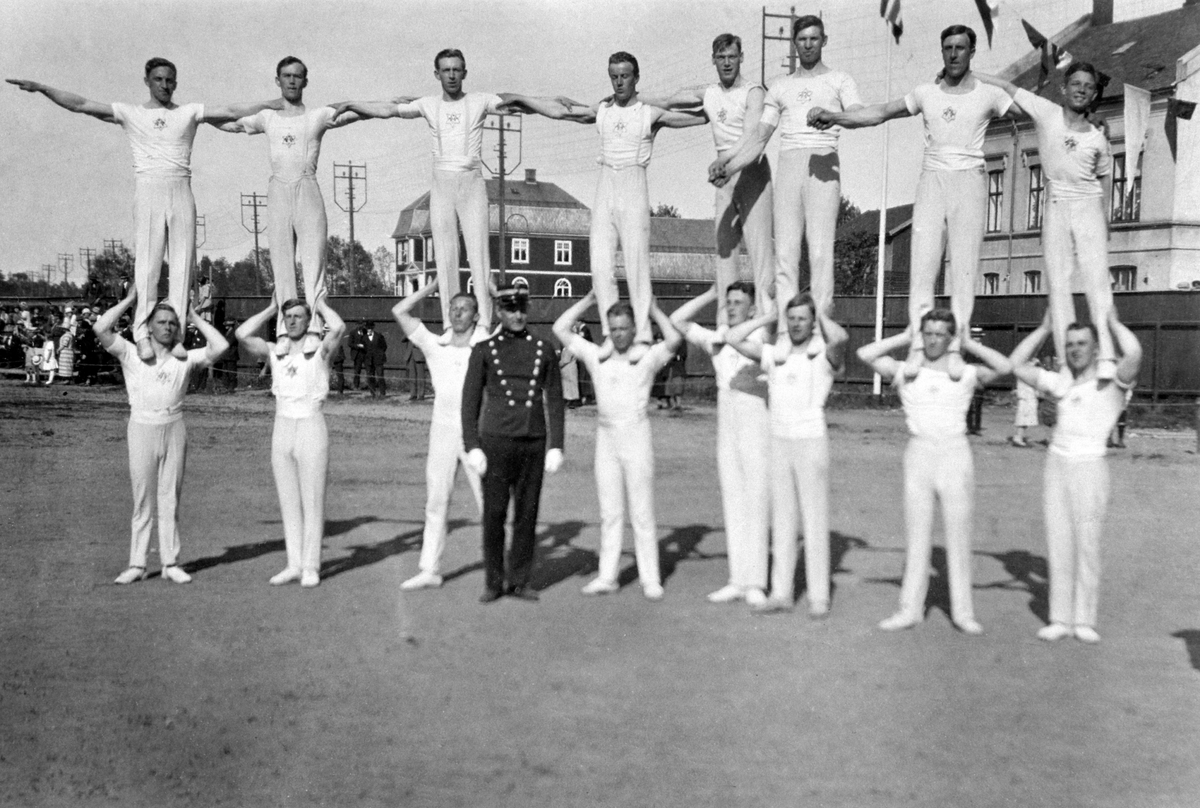 Anno Domkirkeodden, GRUPPE 17 TURNERE, HAMAR STADION,