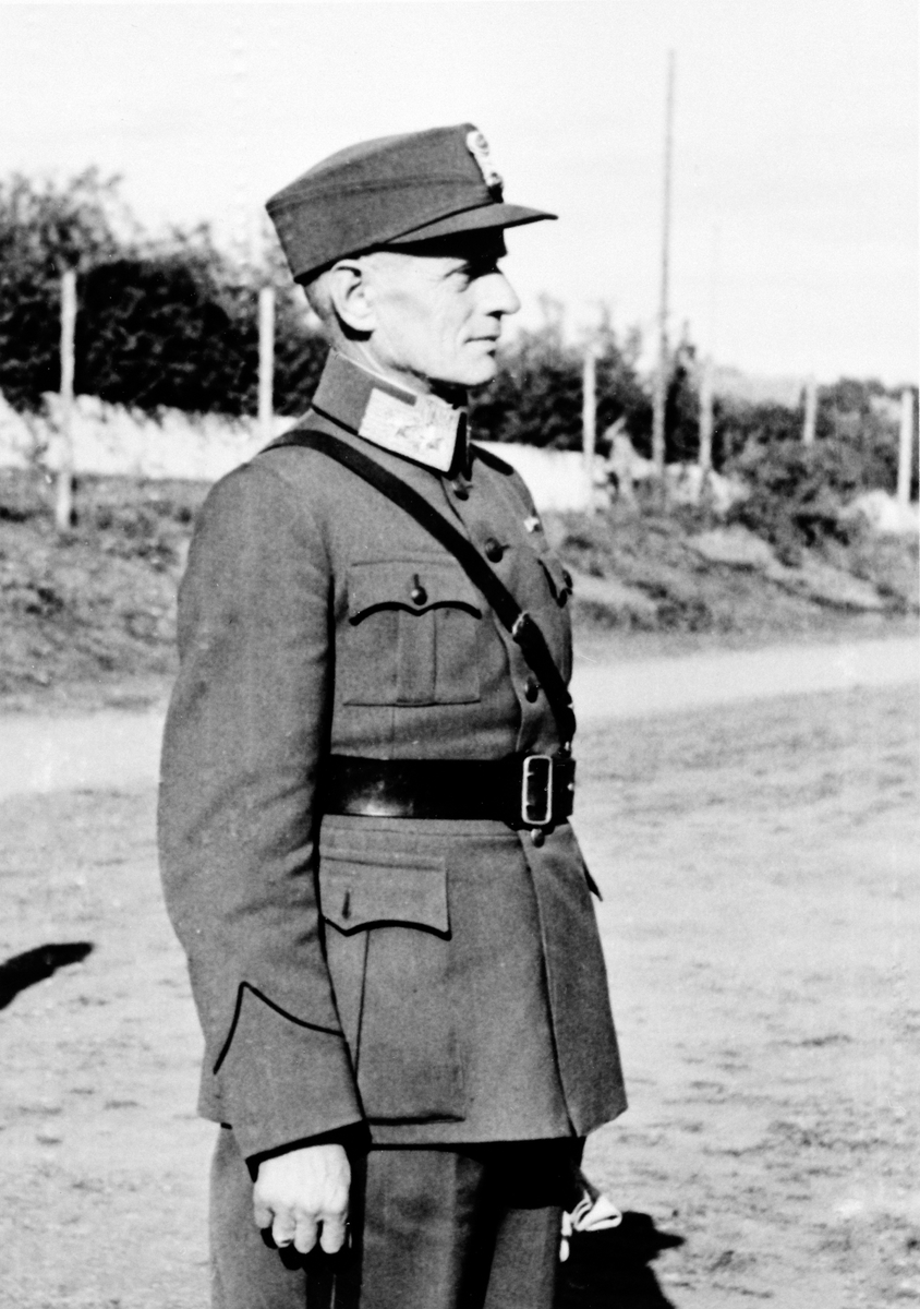 Anno Domkirkeodden, GENERAL OTTO RUGE, RIDEHUSET.