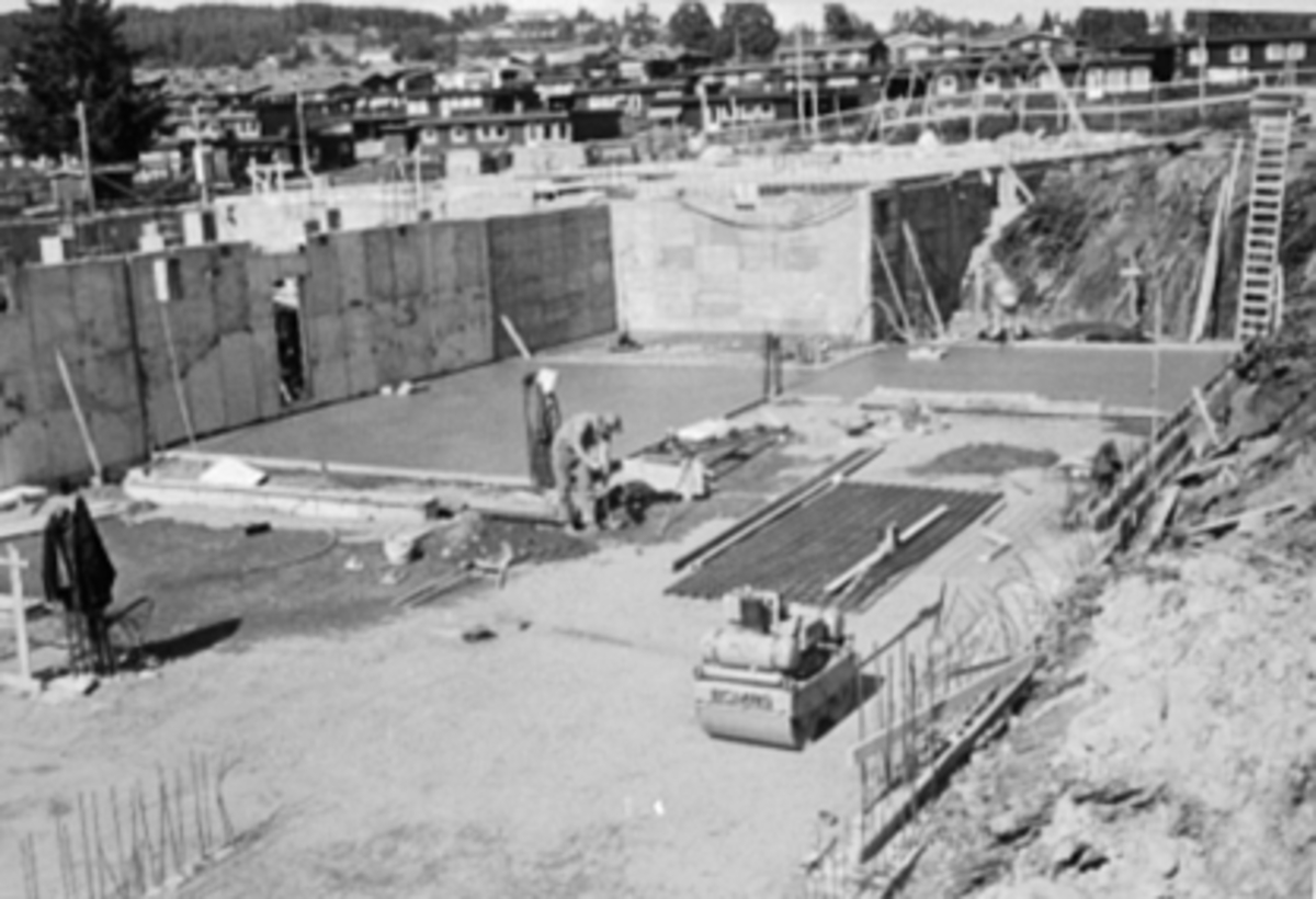 Anno Domkirkeodden, NORSK TIPPING A/S I HAMAR, BYGGING, STØPING AV KJELLER UKE 34-36 1973, JØNSRUDVEGEN 21.