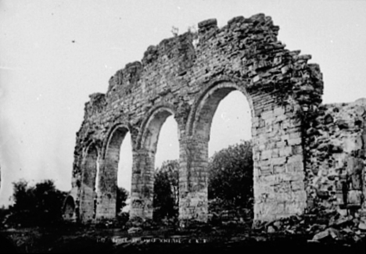 Anno Domkirkeodden, HAMAR DOMKIRKERUIN, SØRSIDEN