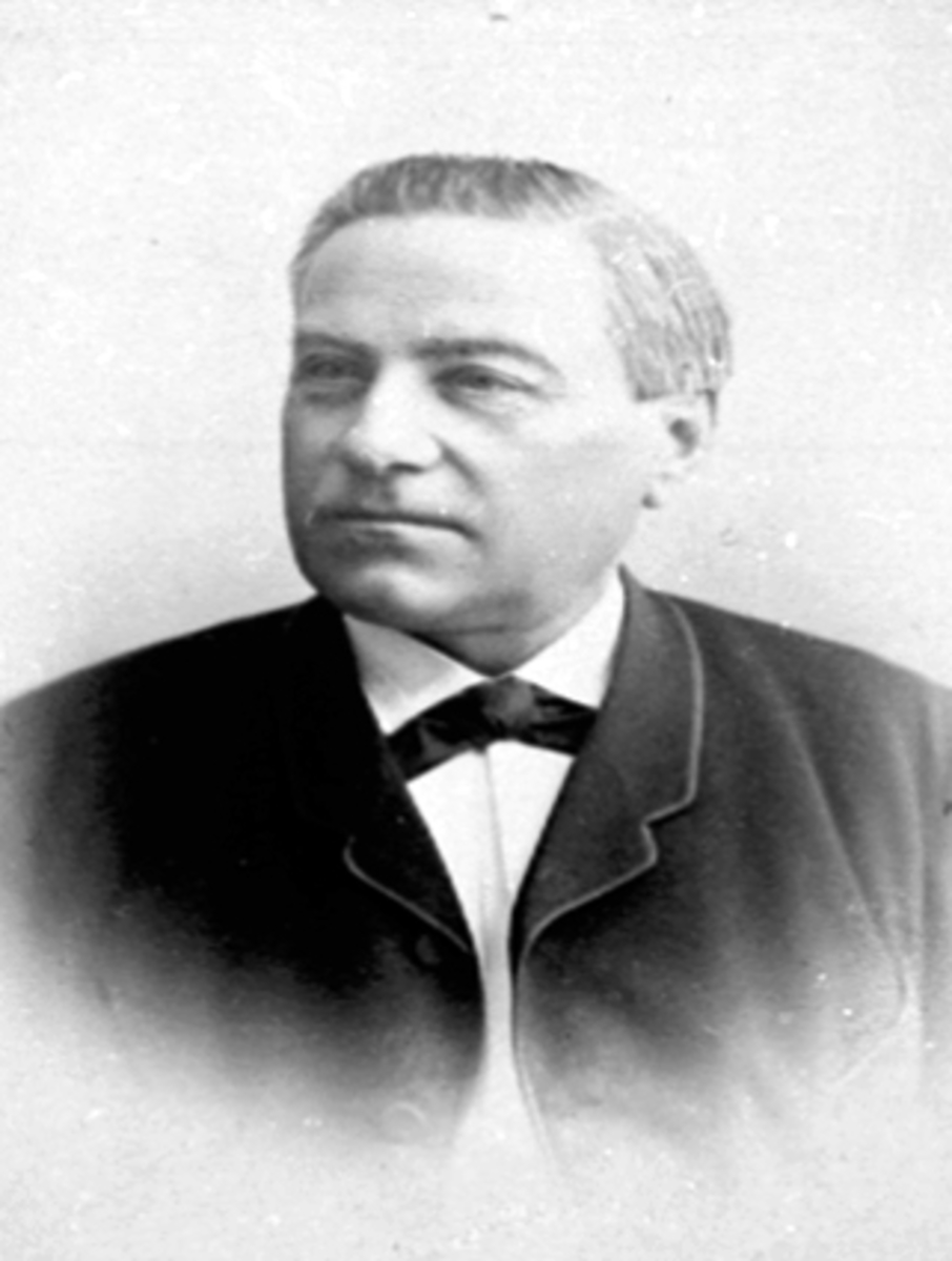 Anno Domkirkeodden, PORTRETT: GEORG DØDERLIEN ØRBECH JAHRMANN, EIER AV GRAND HOTELL.