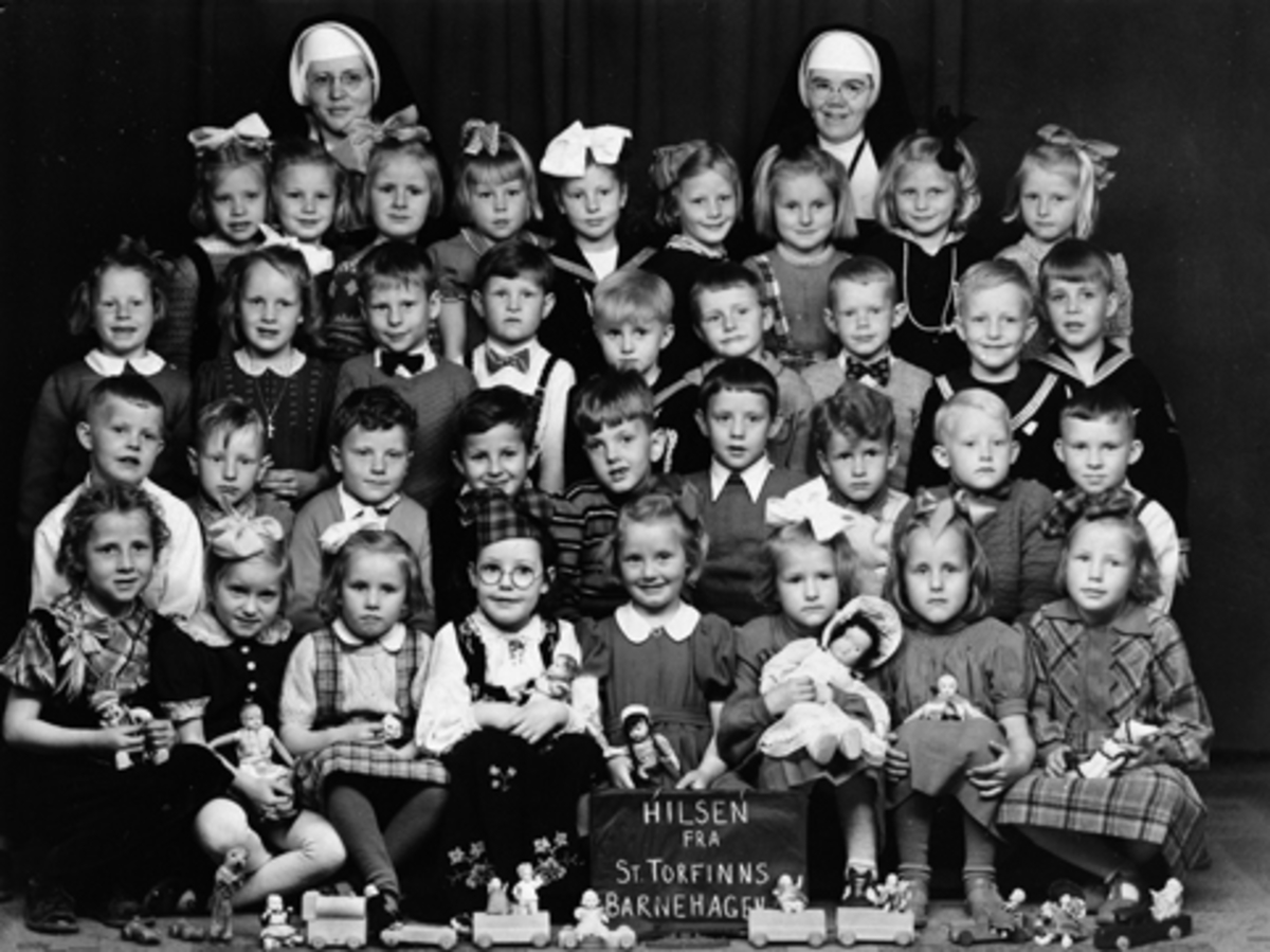 Anno Domkirkeodden, ST. TORFINNS BARNEHAGE, HAMAR, GRUPPE UKJENTE BARN, LEDERE/ NONNER,