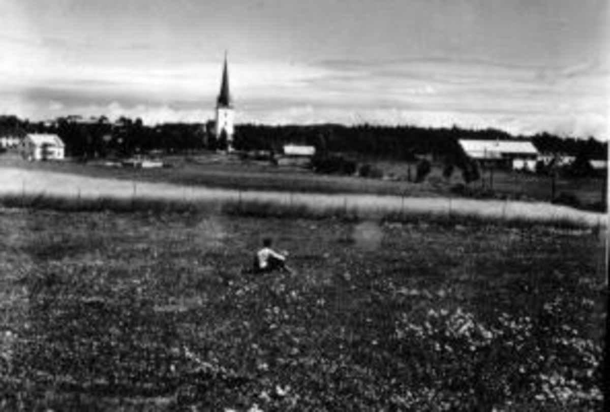 Anno Domkirkeodden, Utsikt mot Stavsjø kirke og omegn. Stavsjø, Hedmark.