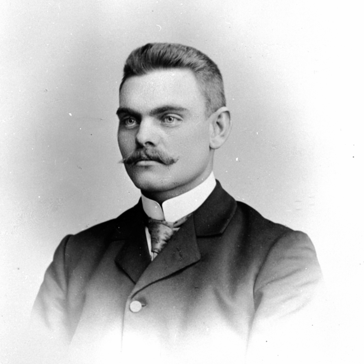 Anno Domkirkeodden, Portrett av Kristian Berg f.1884, Berg mellom, Ringsaker.