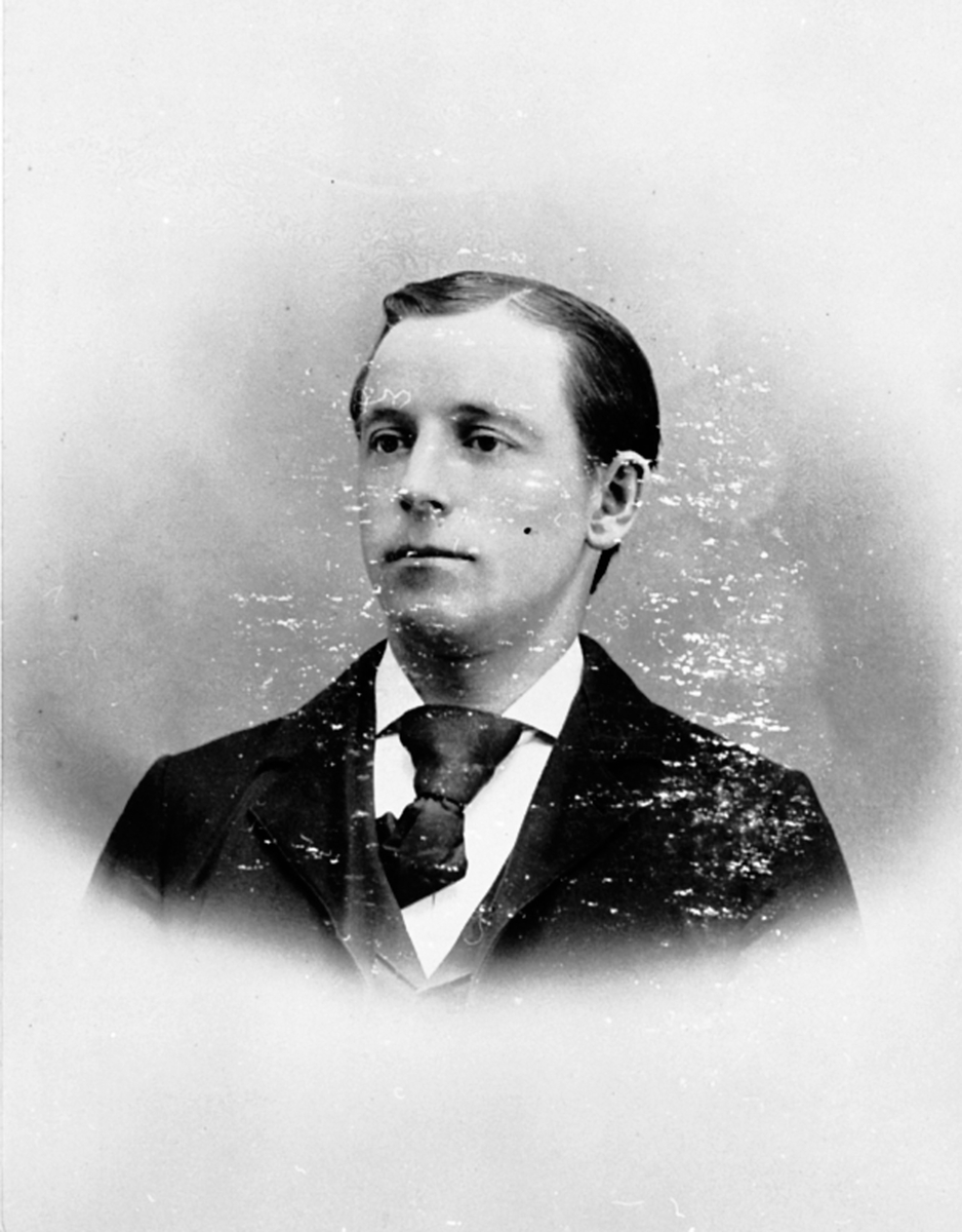 Anno Domkirkeodden, Portrett av Fritjof Helgesen f.1870, Stampen under Butterkvern, Furnes.