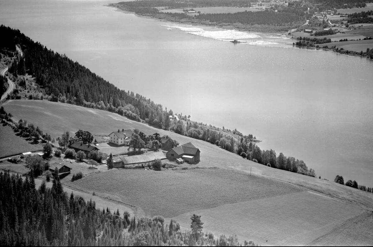 Anno Domkirkeodden, Flyfoto av Tretengen gard, Brøttum, Ringsaker.