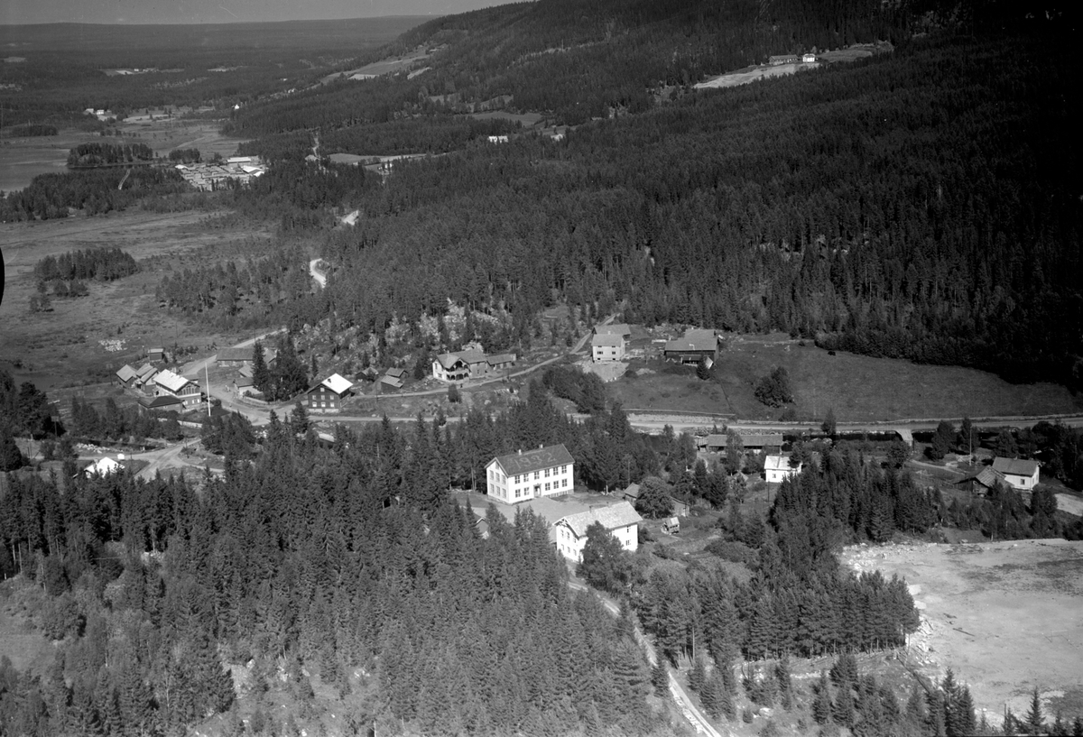 Anno Domkirkeodden, Flyfoto av Fagernes skole, Næroset, Ringsaker.