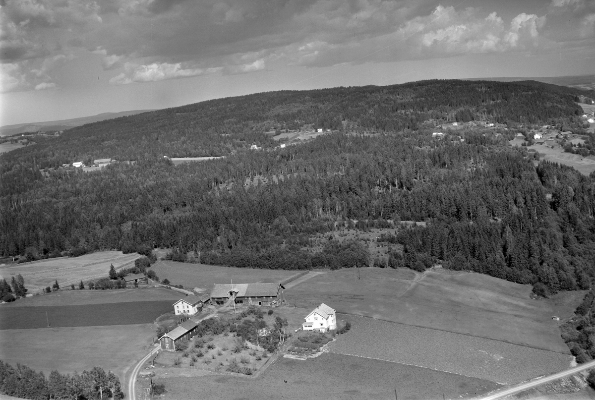 Widerøes Flyveselskap A/S, Flyfoto av Purkilstad, Stavsjø, Ringsaker.