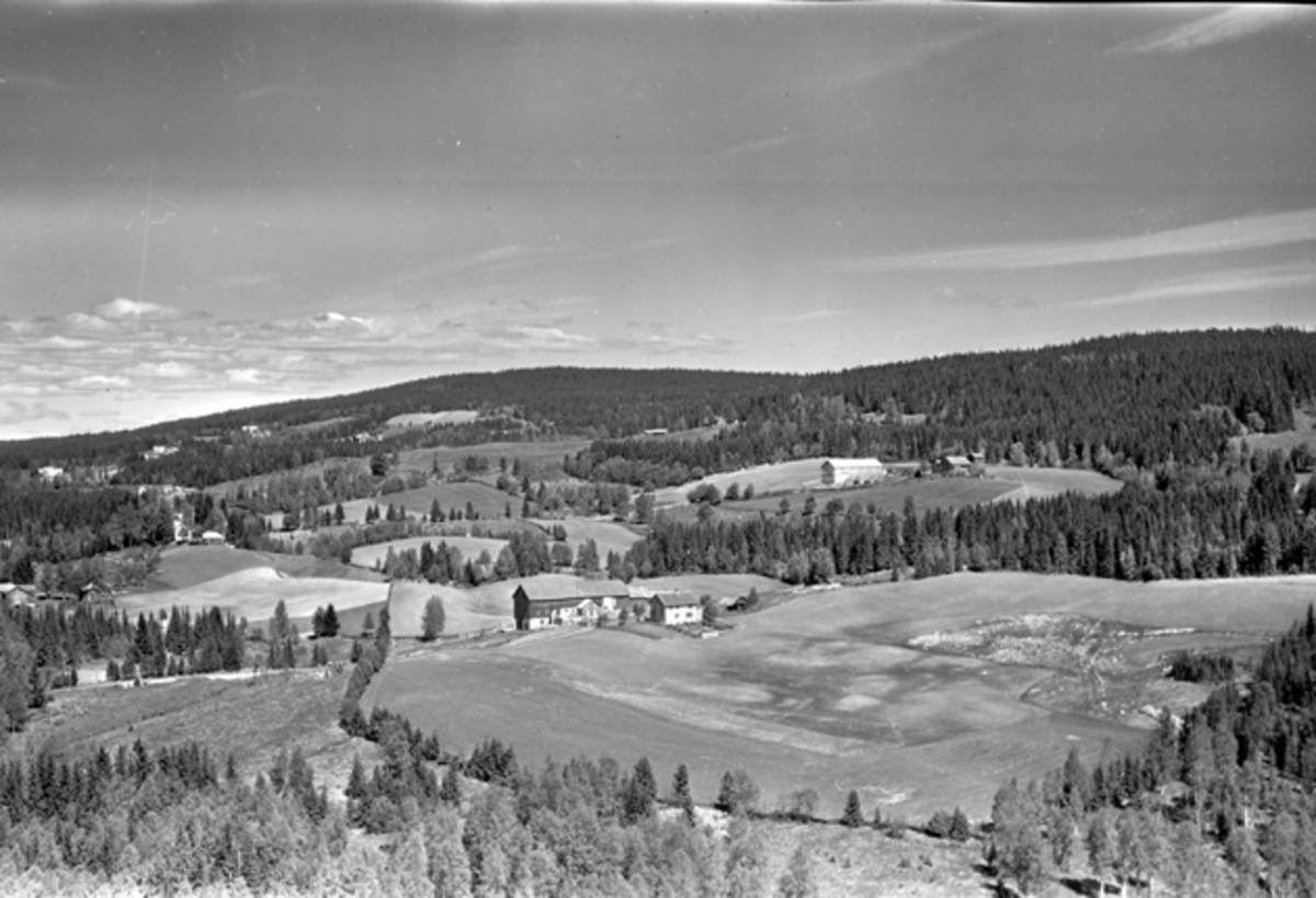 Widerøes Flyveselskap A/S, Flyfoto av ukjent sted (Nybygda), Ringsaker.