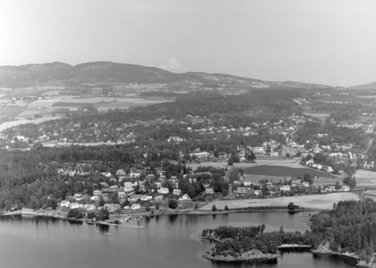 Widerøes Flyveselskap A/S, Flyfoto av Moelv og Ringsbygda, Brennerivika, Ringsaker.