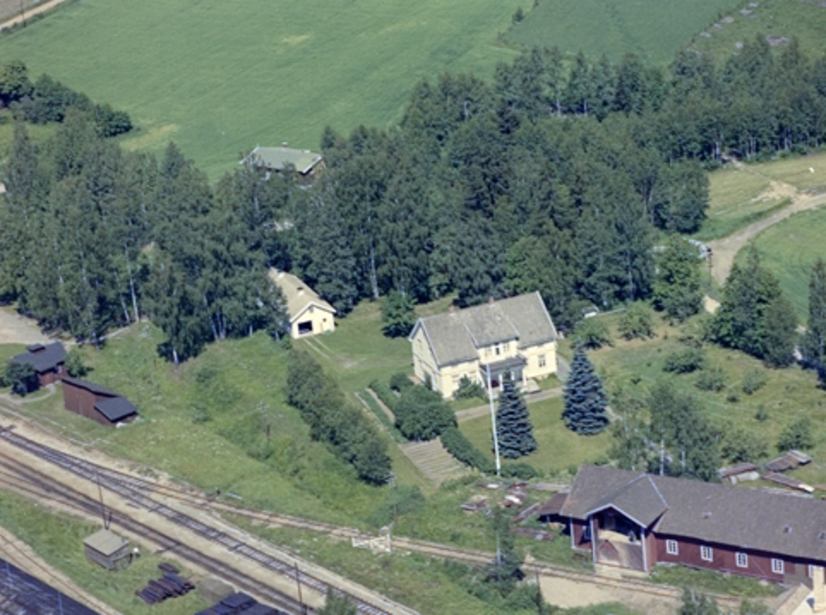 Widerøes Flyveselskap A/S, Flyfoto av Gilje, Jessnes, Ringsaker.