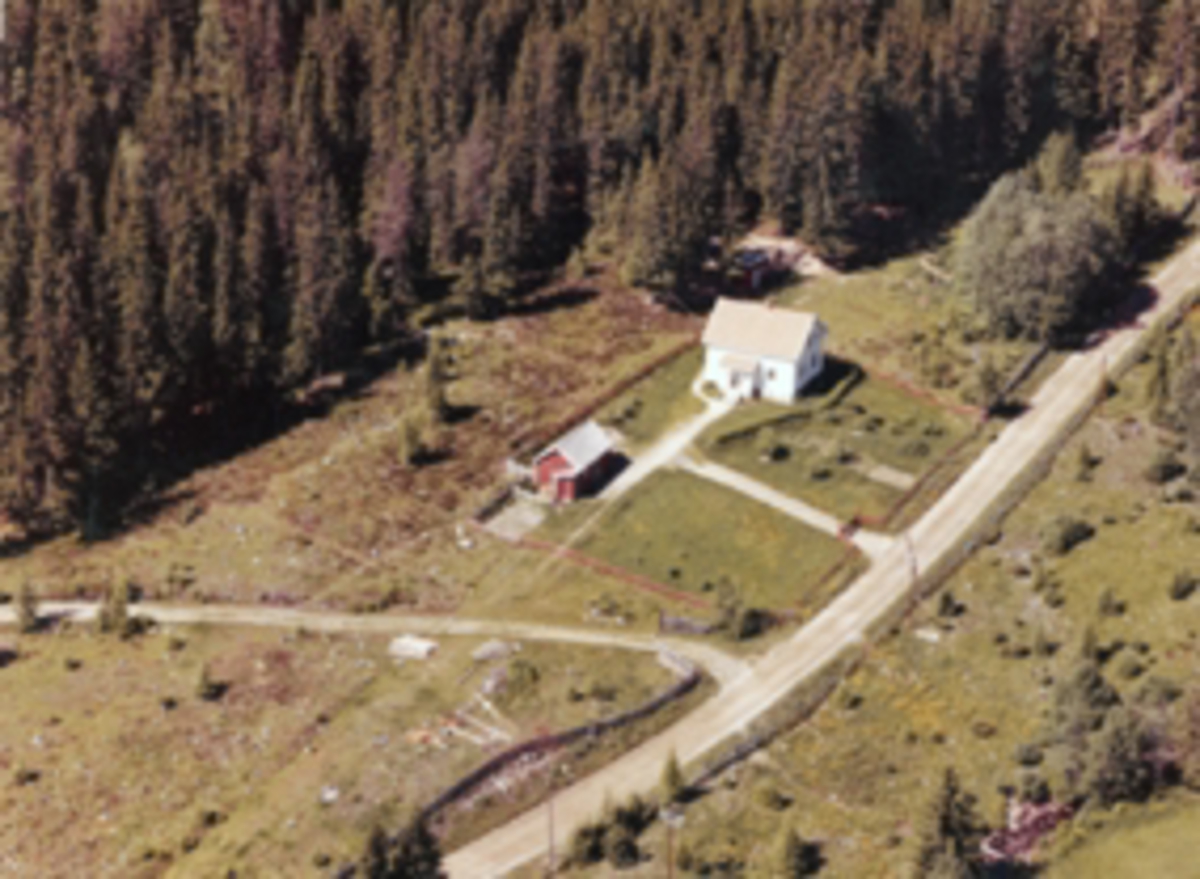Widerøes Flyveselskap A/S, Flyfoto av Rognrud, Furnes, Ringsaker.