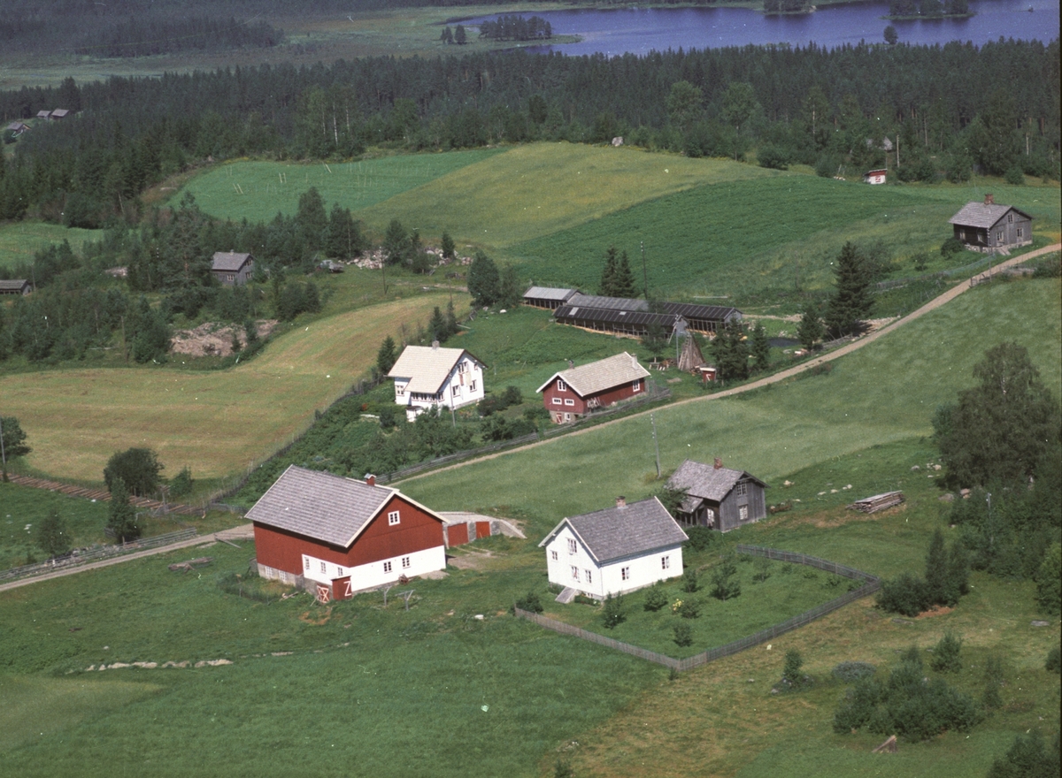 Widerøes Flyveselskap A/S, Flyfoto, Nordby, Brøttum, Ringsaker.