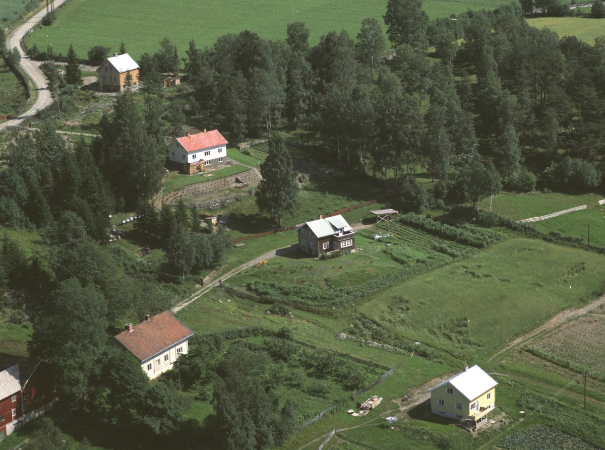 Widerøes Flyveselskap A/S, Flyfoto, bebyggelse, Klokkerhøgda, Brøttum, Ringsaker.