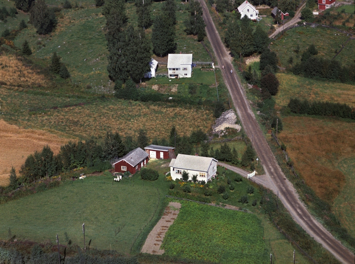 Widerøes Flyveselskap A/S, Flyfoto, Lien, Ringsaker.