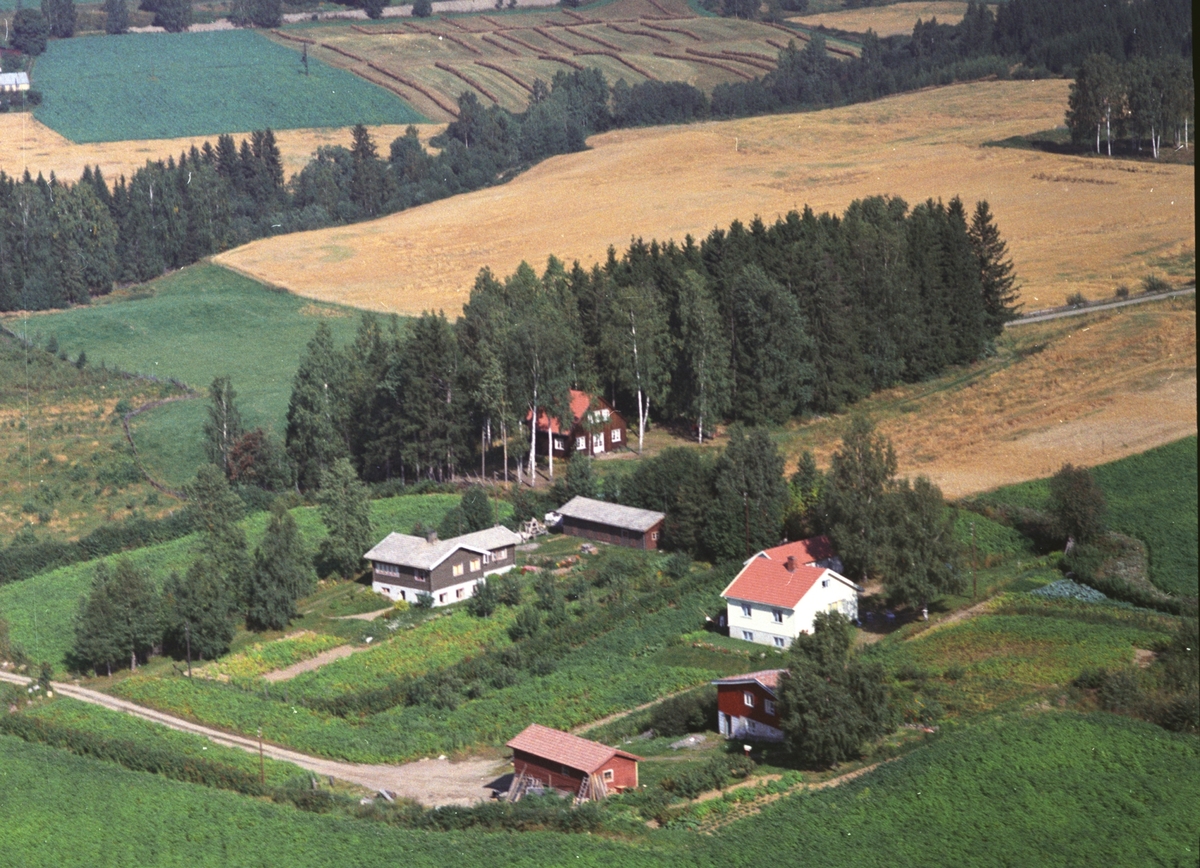 Widerøes Flyveselskap A/S, Flyfoto, Viklund, Ringsaker.