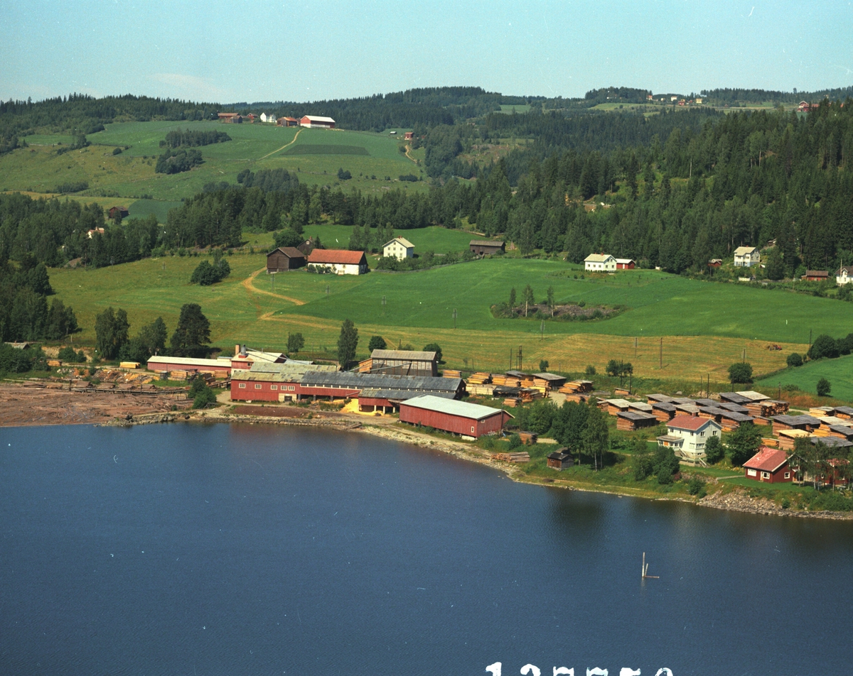Widerøes Flyveselskap A/S, Flyfoto, Brøttum Sag og Høvleri A/S, Brøttum, Ringsaker.