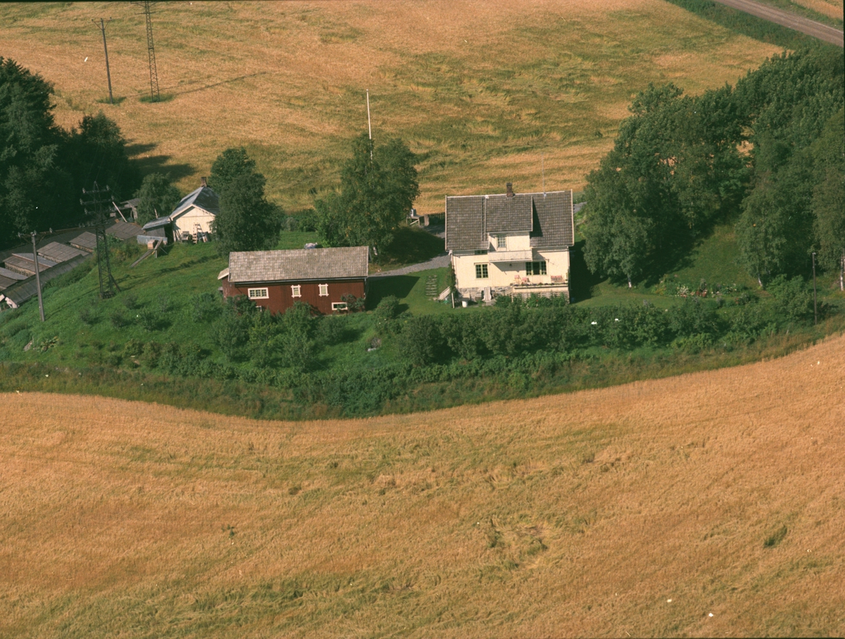 Widerøes Flyveselskap A/S, Flyfoto, Haugen, Veldre, Ringsaker.