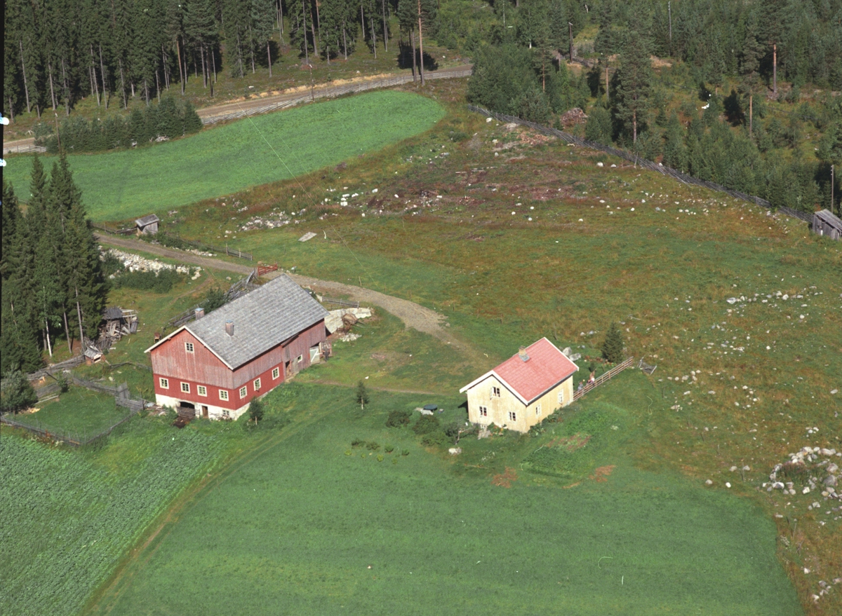 Widerøes Flyveselskap A/S, Flyfoto, Kluftmosveen, Næroset, Ringsaker.