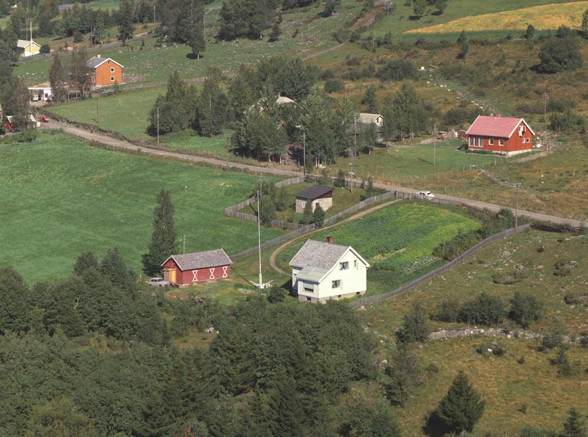Widerøes Flyveselskap A/S, Flyfoto, Berglund, Vestly, boliger, Åsmarka, Ringsaker.