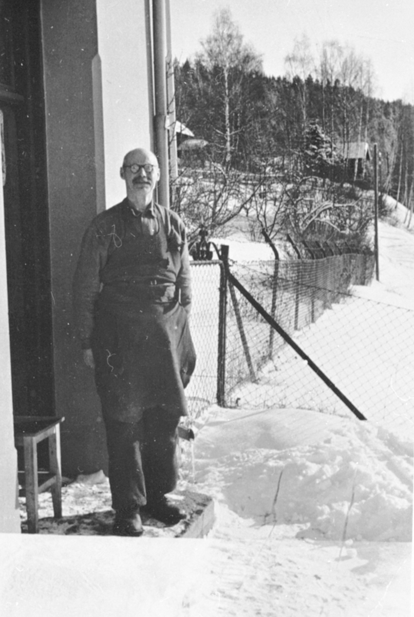 Anno Domkirkeodden, Skomaker Lars Nordsveen ved Veldre stasjon, Ringsaker.