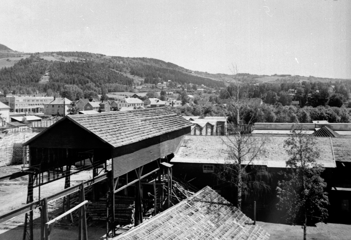 Anno Domkirkeodden, Oversikt Berger Langmoen A/S, fabrikkområdet, Brumunddal, sagbruket i forgrunnen.