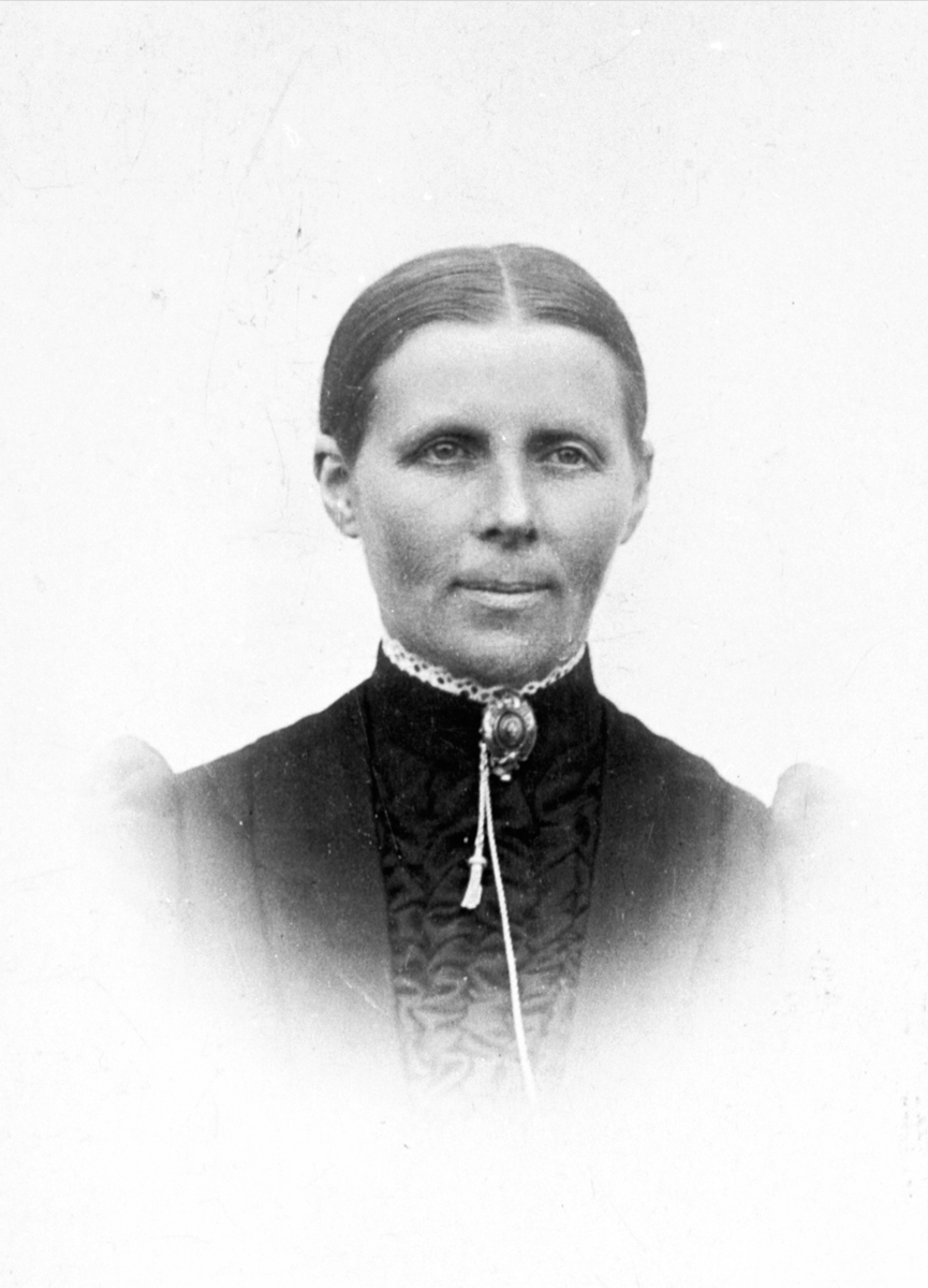 Anno Domkirkeodden, Portrett, Marie Sørum, Veldre, Ringsaker.