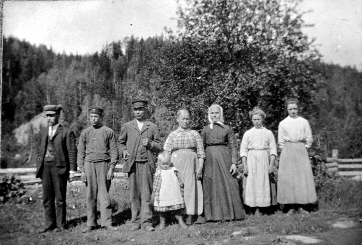 Anno Domkirkeodden, Amerikansk gjest, Trygve Sortungstad, Lars Sortungstad, Karen Sortungstad, Kristine Hemma, Inga Sortungstad, Kristine Sortungstad, Prestseter, Brumunddal.