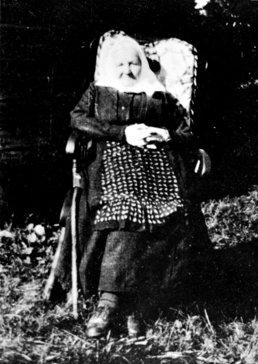 Anno Domkirkeodden, Elisabeth Larsdatter Maurud (1838-1930), Øvre Maurud, Helgøya.