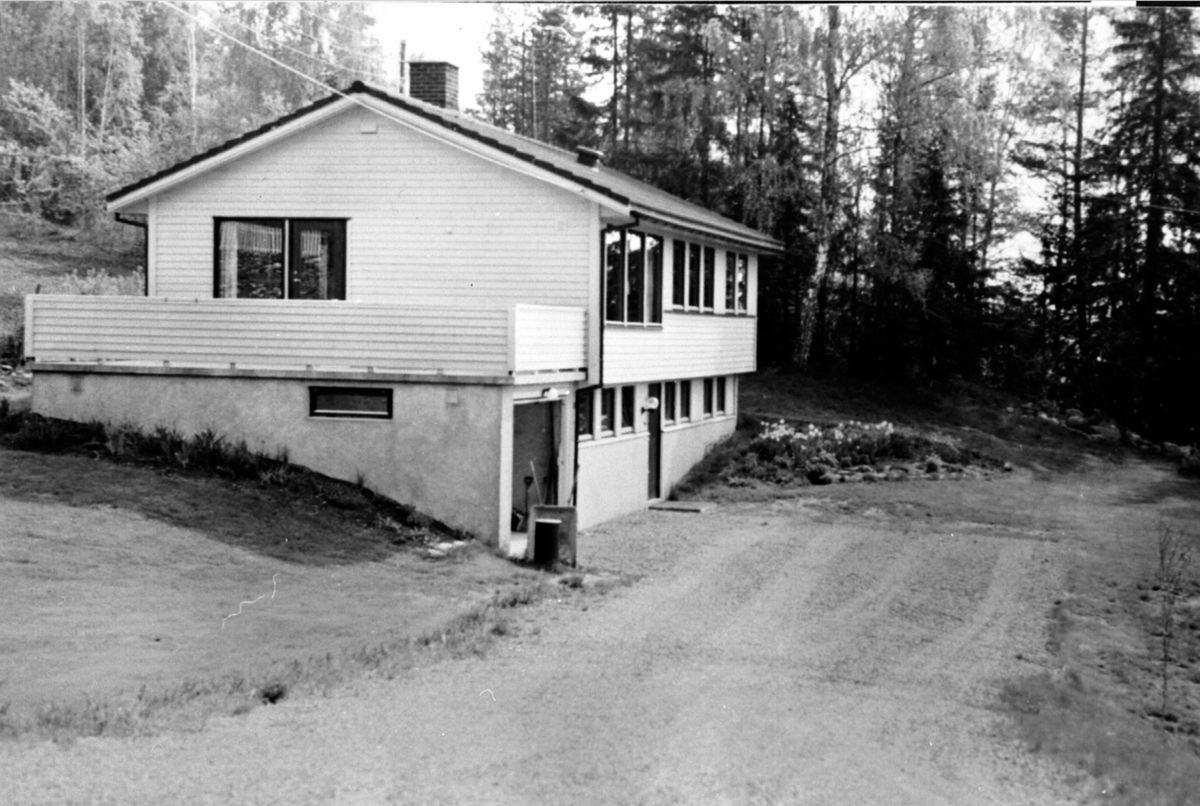 Anno Domkirkeodden, Bolighus, Hellinga, Helgøya.