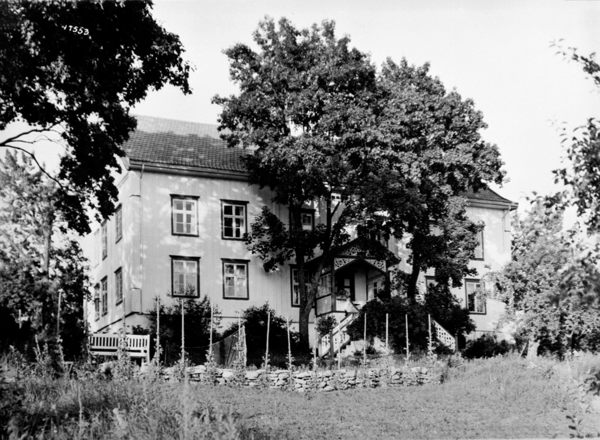 Anno Domkirkeodden, Eksteriør, hovedbygning, Ringsaker prestegård.