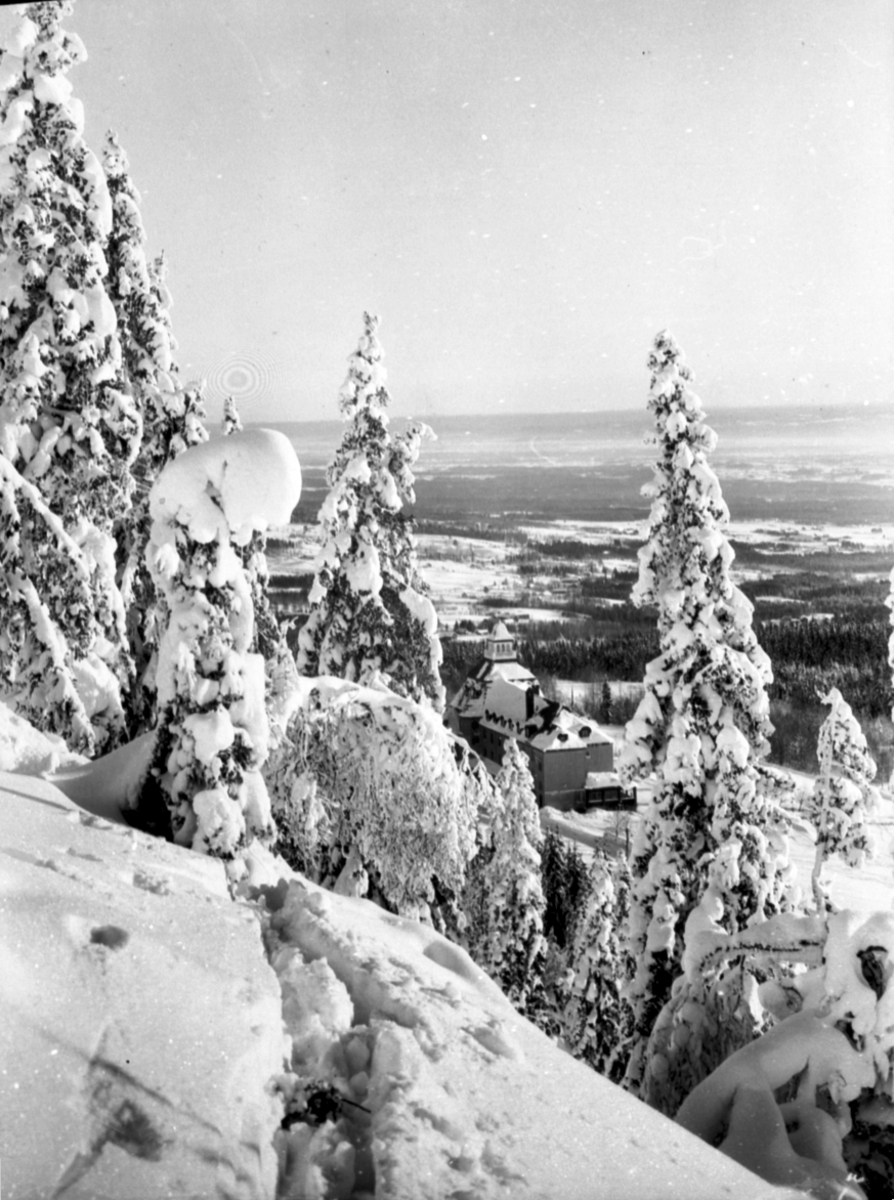 Anno Domkirkeodden, Eksteriør, Høsbjør Turisthotell, vinter, Furnes.