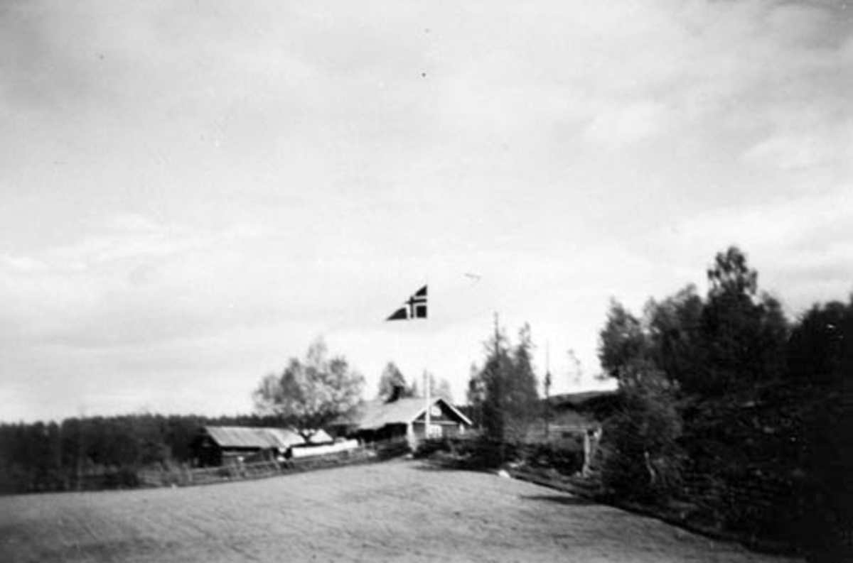 Anno Domkirkeodden, Eksteriør, flagg, Bækkelund, Nes, Hedmark.
