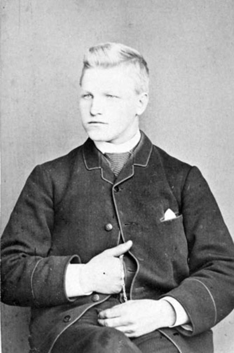 Anno Domkirkeodden, Portrett av Gustav Gulbrandsen Dæhli f.1870, Dæhli, Nes, Hedmark.