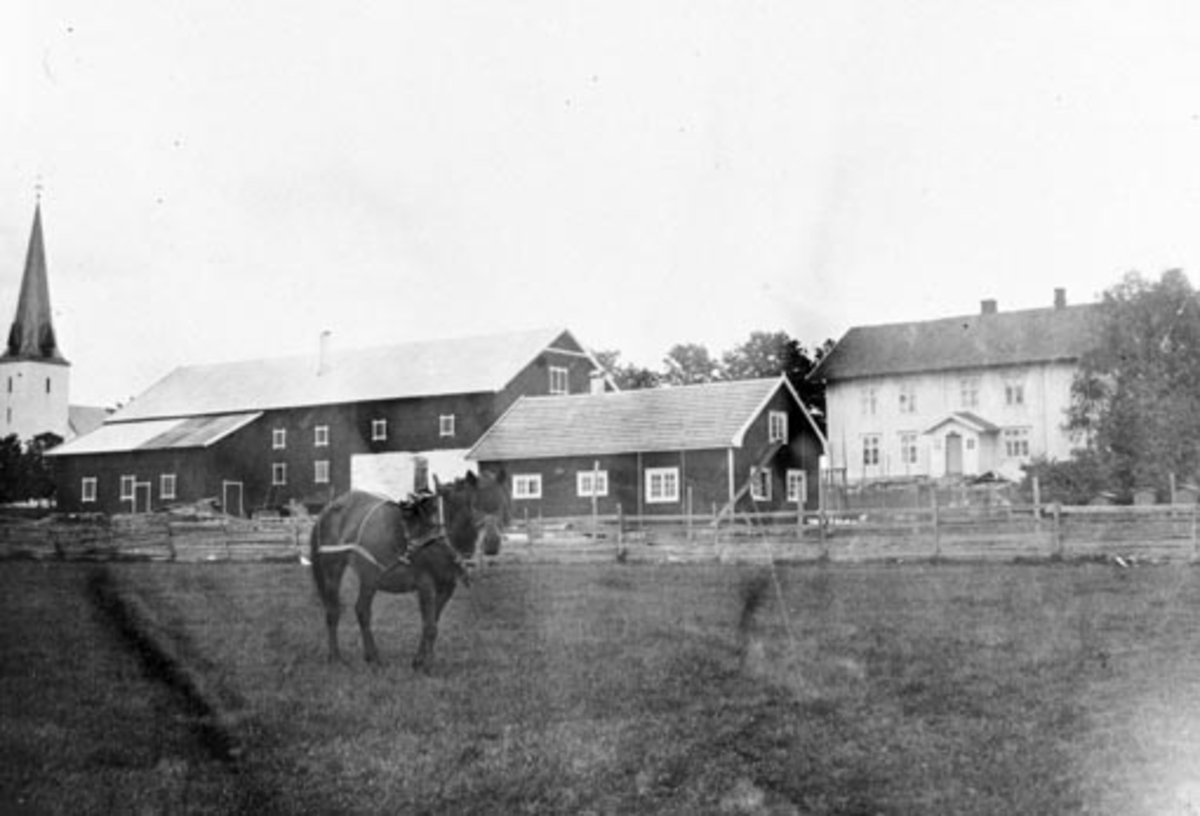 Anno Domkirkeodden, Eksteriør, gardsbruk med landhandleri. Jevne, Stavsjø, Hedmark.