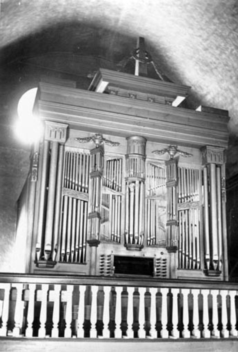 Anno Domkirkeodden, Ringsaker kirke. Det gamle orgelet,