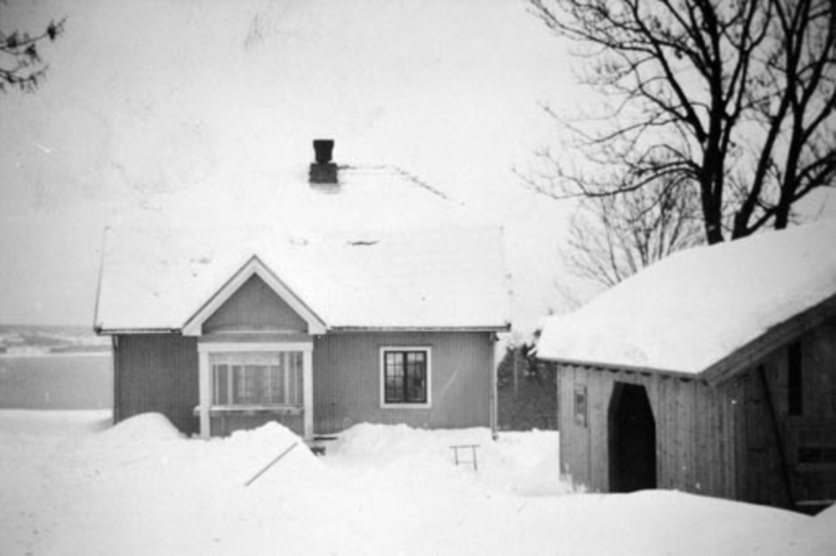 Anno Domkirkeodden, Eksteriør. Bekkedal ble bygd som gartnerbolig på Grefsheim, Nes, Hedmark.