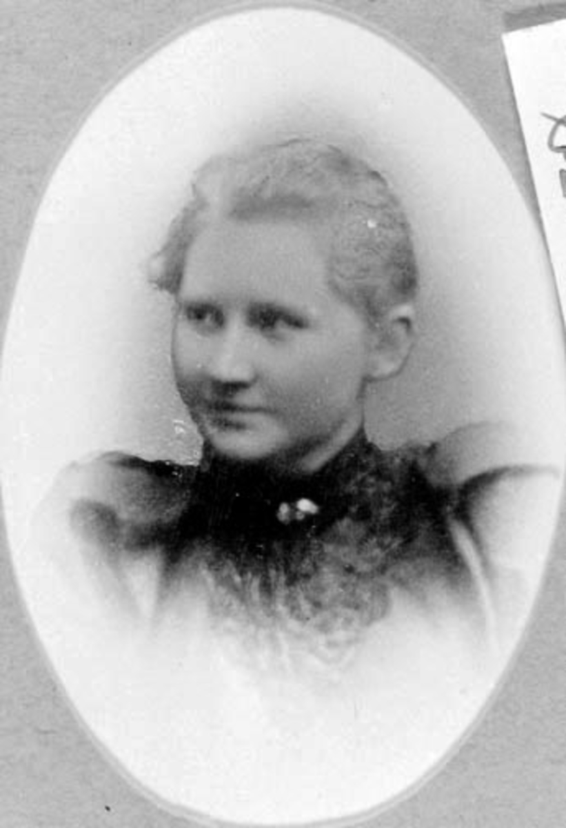 Anno Domkirkeodden, Ragna Mengshoel (17.12.1872-06.04.1895)