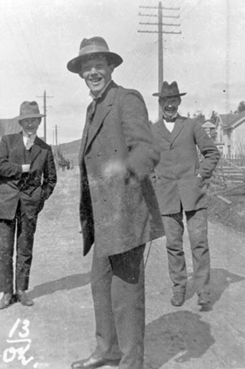Anno Domkirkeodden, 3 menn, Fr. Wergeland, Bjerkli, Ove Langmyhr, Moelv.