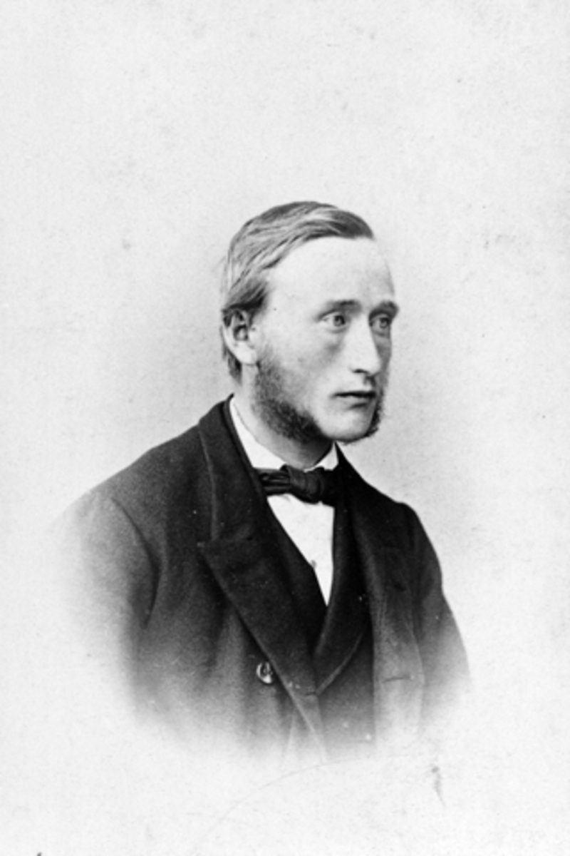 Anno Domkirkeodden, Portrett, meierimester Aksel Olaf Berner (1850-1906), Kommerstad, Ringsaker.