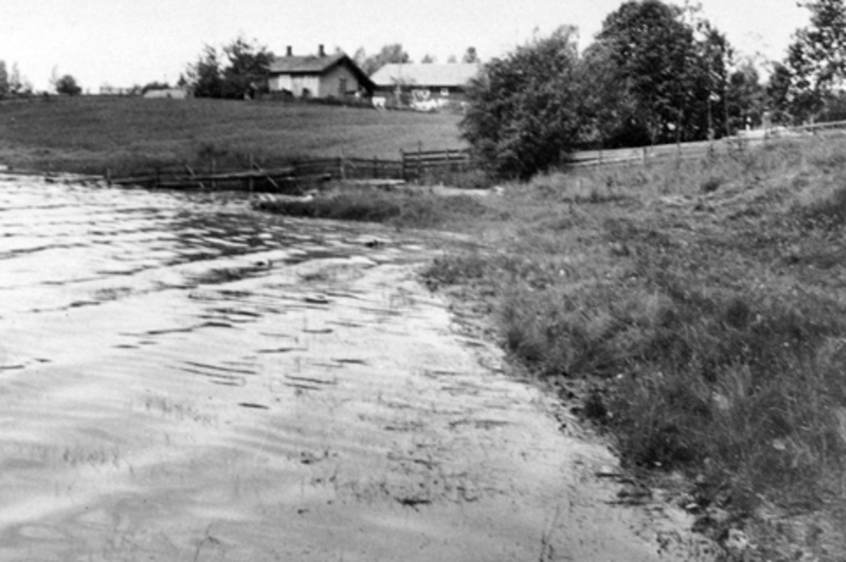 Anno Domkirkeodden, Eksteriør, husmannsplassen Moen under Kråkvik, Ringsaker.