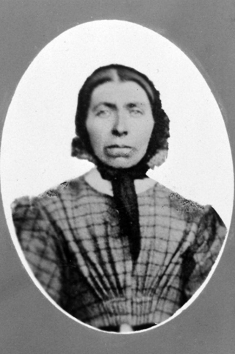 Anno Domkirkeodden, Portrett, Berthe Amb, født Bordal.