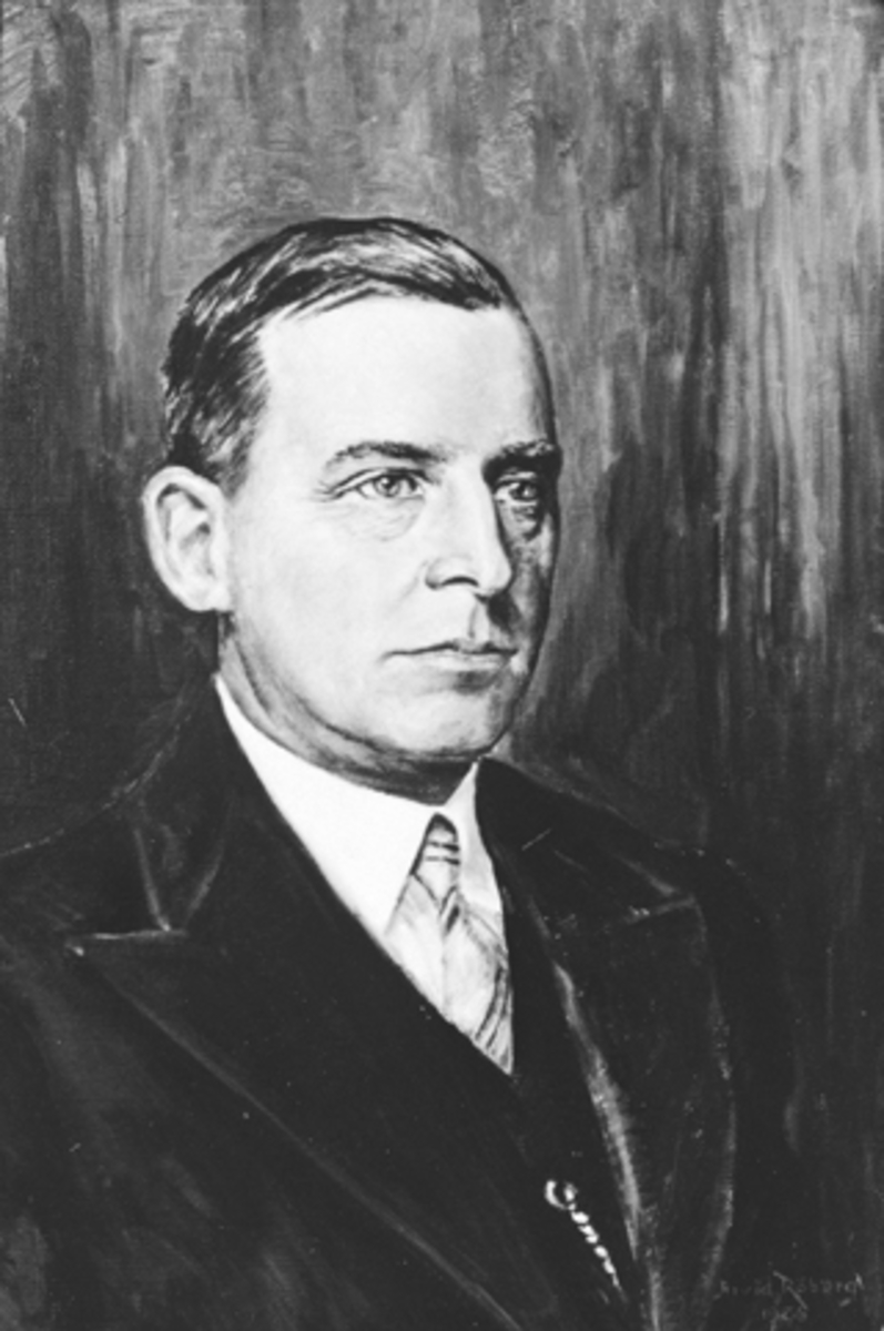 Anno Domkirkeodden, Gustav Andren (1892-1956), født i Porsgrunn, utdannet elektriker, ansatt ved Ringsaker og Nes Kraftanlegg, ordfører for arbeiderpartiet 1932-37, herredskasserer, bygget huset Dagali under Prestegården.