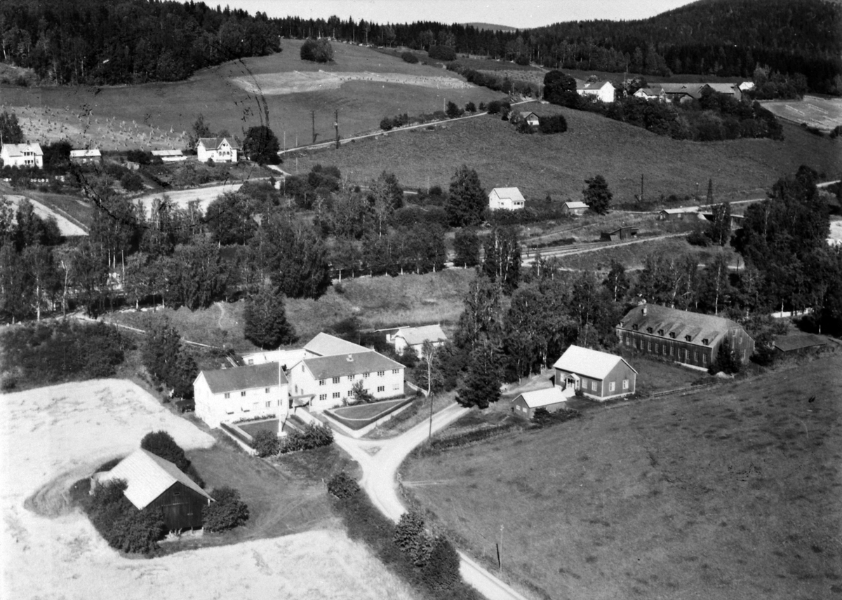 Anno Domkirkeodden, Flyfoto, Ringsaker og Nes kraftanlegg, Bedehuset, Simonsens veveri, Ringsaker.