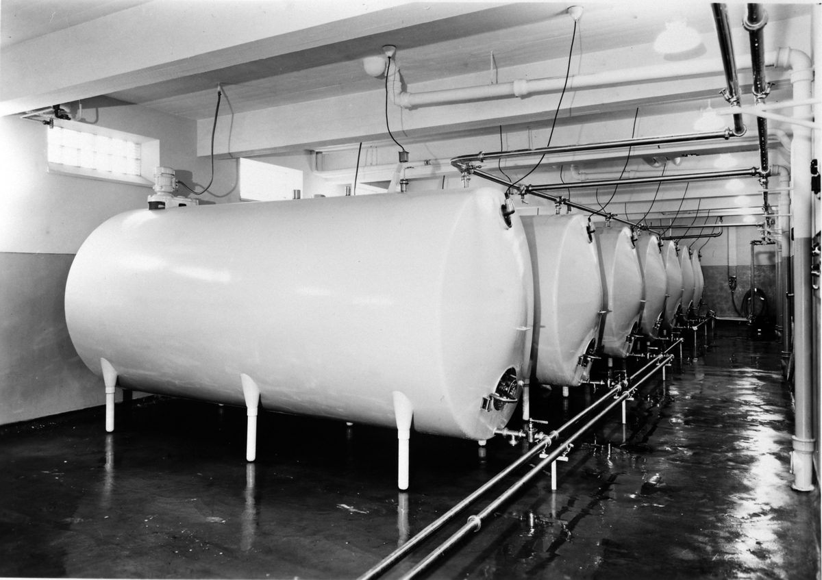 Anno Domkirkeodden, Hedmark Tørrmelk,meieri, Brumunddal, interiør, produksjon, ca. 1960.