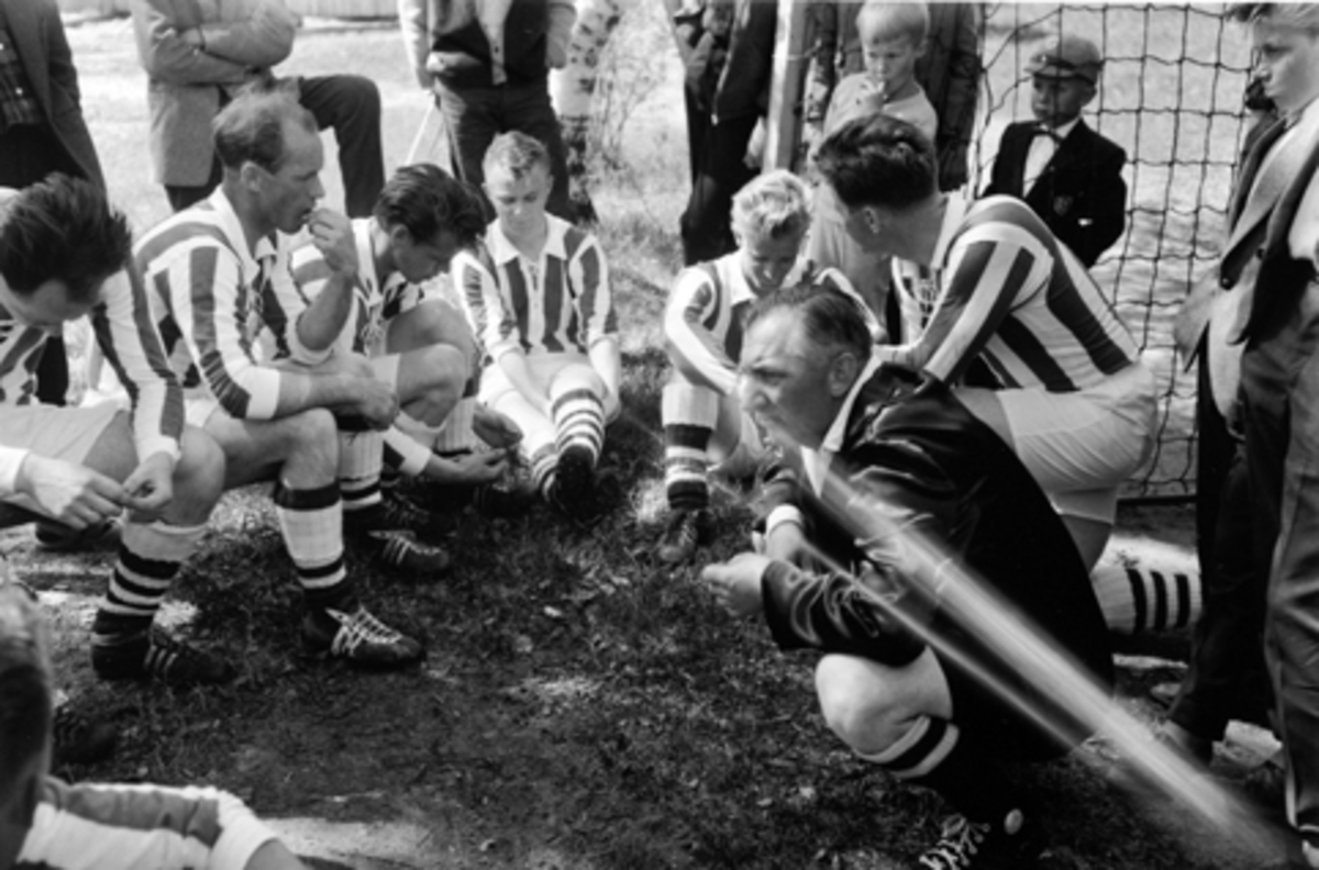 Anno Domkirkeodden, Moelven I.L, pause i forballkamp i idrettsparken, Moelv.