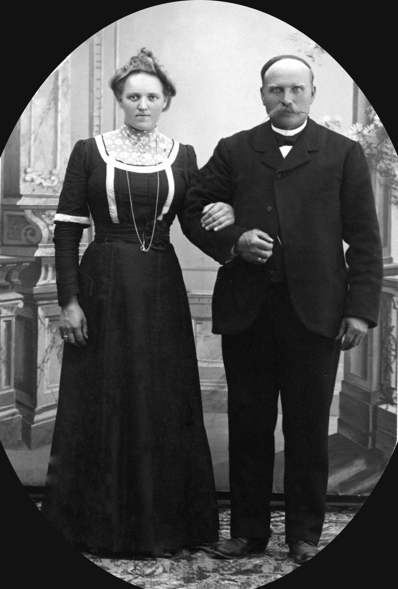 Anno Domkirkeodden, Portrett, Klara Mathiasdatter Brenden (1887-1919) og Thor Andersen Helseth (1864-1952), Helseth, Ringsaker.