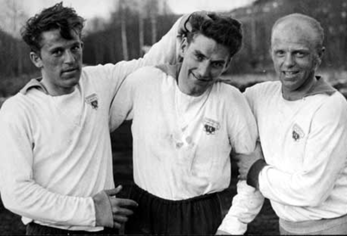Anno Domkirkeodden, Brumunddal I.L. fotballgruppa, Terje Arneberg, Steinar Romskaug og Åge Skaugen.