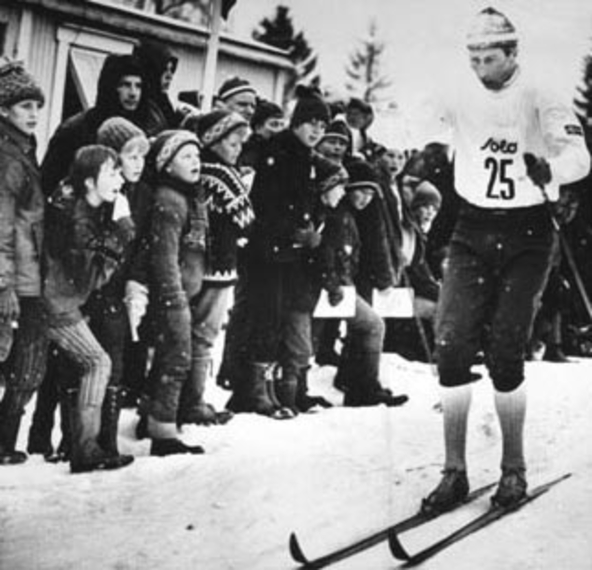 Anno Domkirkeodden, Harald Grønningen i farta, oppvisningsrenn ved travbanen, Brumunddal.